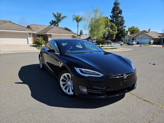 5YJSA1E2XJF300119 - 2018 TESLA MODEL S 黑色 照片 1