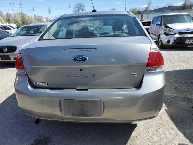 1FAHP35N88W117358 - 2008 FORD FOCUS SE SILVER photo 6