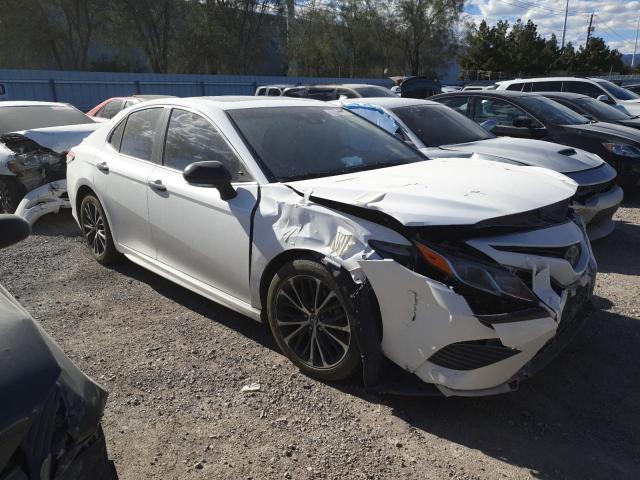 4T1B11HK7JU589216 - 2018 TOYOTA CAMRY L WHITE photo 4