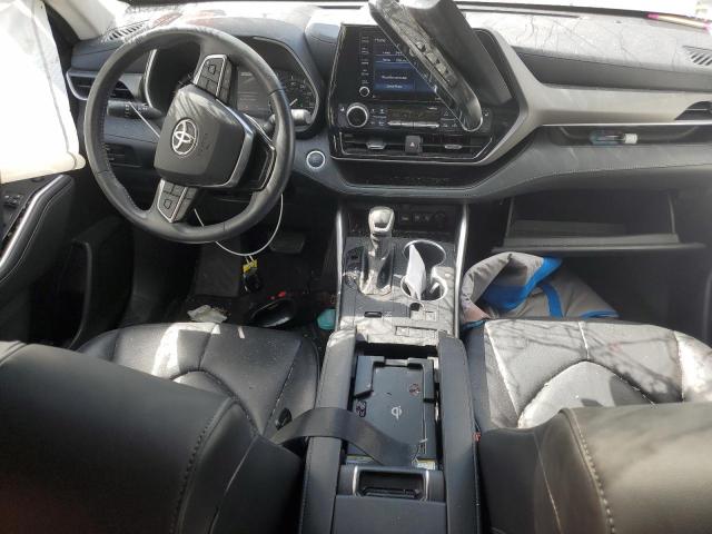 5TDGZRAH9MS527616 - 2021 TOYOTA HIGHLANDER XLE GRAY photo 8