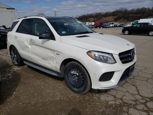 4JGDA6EB9JB036489 - 2018 MERCEDES-BENZ GLE 43 AMG WHITE photo 4