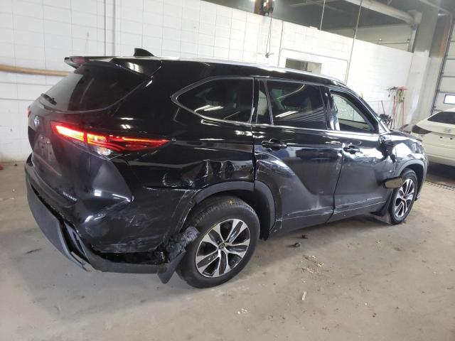 5TDGZRBH5NS582399 - 2022 TOYOTA HIGHLANDER XLE Սև լուսանկար 3
