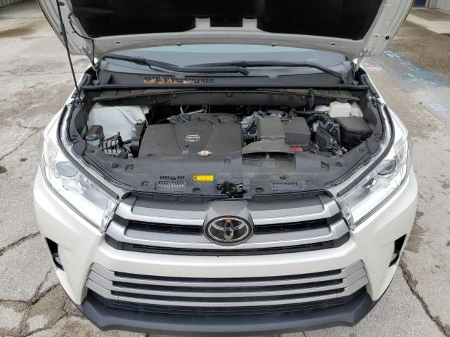 5TDJZRFH3JS808207 - 2018 TOYOTA HIGHLANDER SE WHITE photo 12