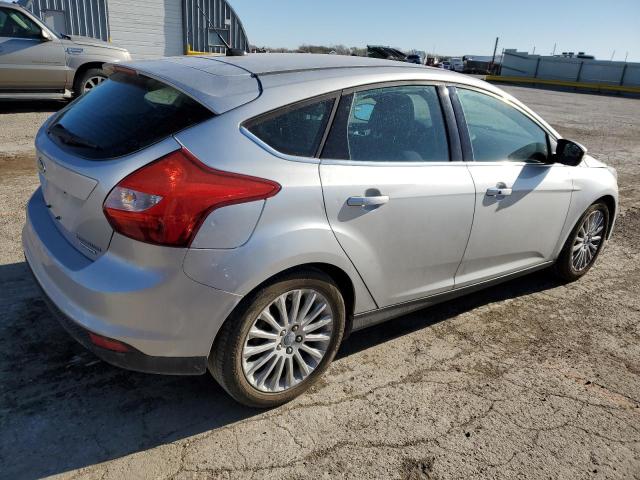 1FAHP3N26CL422597 - 2012 FORD FOCUS TITANIUM SILVER photo 3