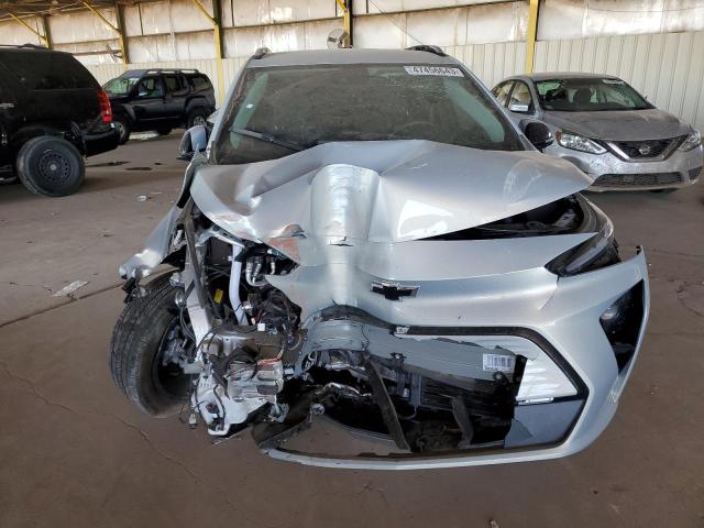 1G1FZ6S04N4105245 - 2022 CHEVROLET BOLT EUV PREMIER SILVER photo 5