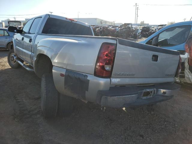 1GCJK33285F956358 - 2005 CHEVROLET SILVERADO K3500 SILVER photo 2