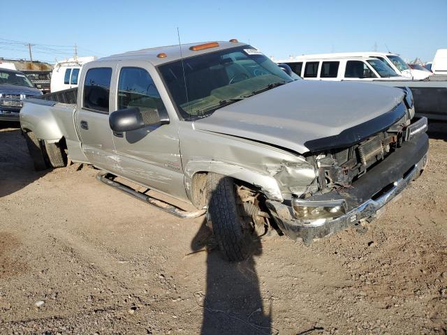 1GCJK33285F956358 - 2005 CHEVROLET SILVERADO K3500 SILVER photo 4