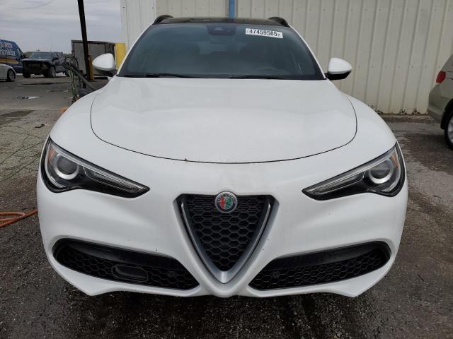 ZASPAKBN2K7C58702 - 2019 ALFA ROMEO STELVIO TI WHITE photo 5