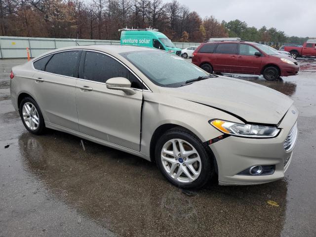 3FA6P0HD5FR118783 - 2015 FORD FUSION SE BEIGE photo 4