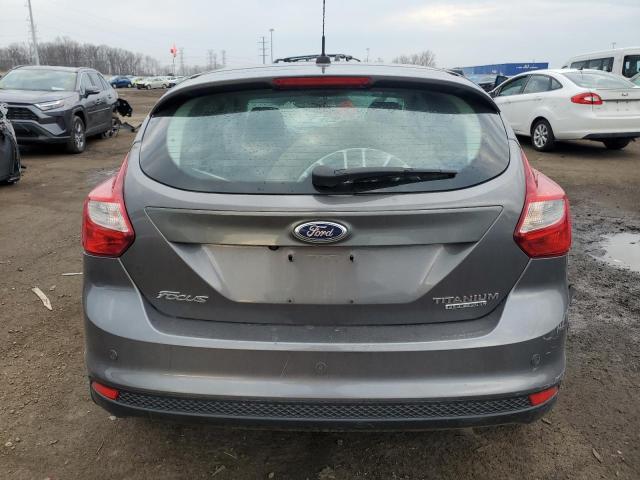 1FADP3N27EL320792 - 2014 FORD FOCUS TITANIUM GRAY photo 6