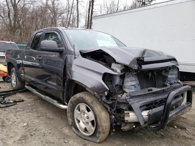 5TFUM5F11GX065458 - 2016 TOYOTA TUNDRA DOUBLE CAB SR/SR5 GRAY photo 4