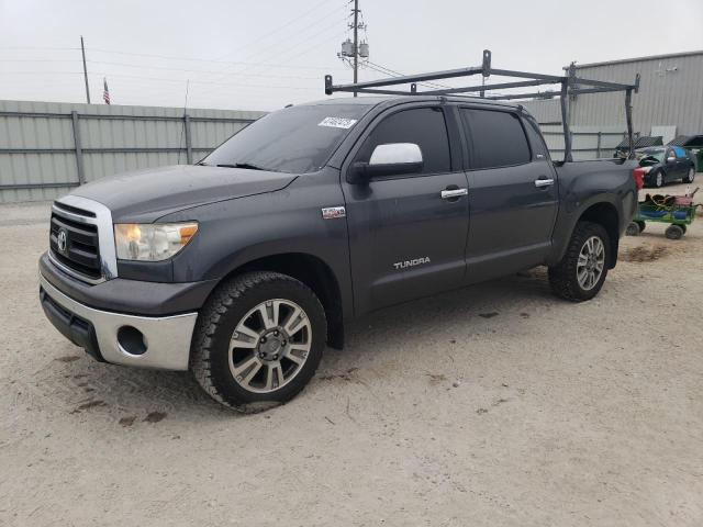 5TFEY5F13CX117532 - 2012 TOYOTA TUNDRA CREWMAX SR5 GRAY photo 1