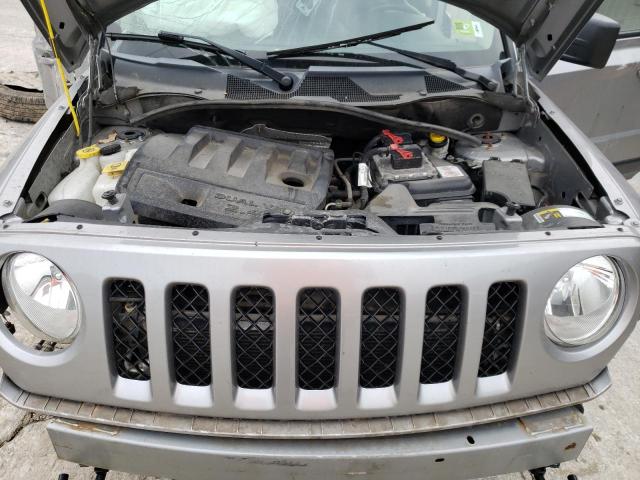 1C4NJRBB3GD707764 - 2016 JEEP PATRIOT SPORT SILVER photo 12