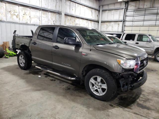 5TBEV54177S460568 - 2007 TOYOTA TUNDRA CREWMAX SR5 BROWN photo 4