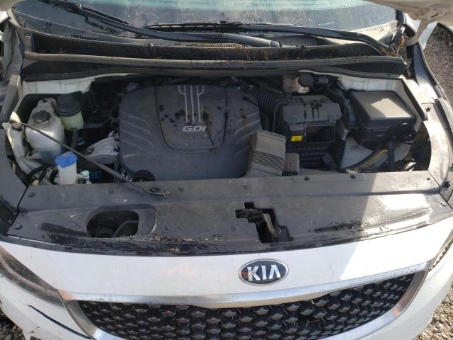 KNDMB5C18J6395217 - 2018 KIA SEDONA LX WHITE photo 12