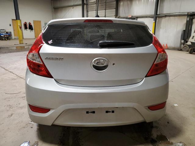 KMHCT5AE3HU336799 - 2017 HYUNDAI ACCENT SE GRAY photo 6