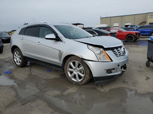 3GYFNCE33FS593980 - 2015 CADILLAC SRX PERFORMANCE COLLECTION Argent photo 4