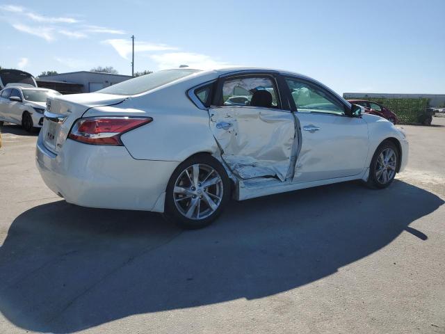 1N4AL3AP7EC283484 - 2014 NISSAN ALTIMA 2.5 WHITE photo 3