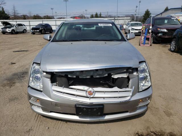 1G6DW677570155808 - 2007 CADILLAC STS SILVER photo 5