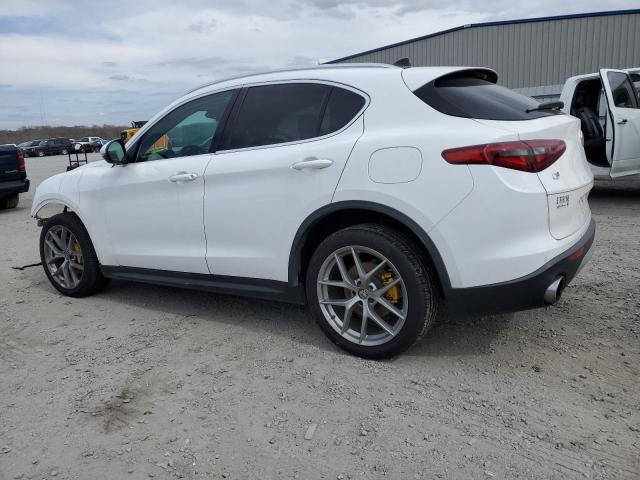 ZASFAKBN8J7C03908 - 2018 ALFA ROMEO STELVIO TI Սպիտակ լուսանկար 2