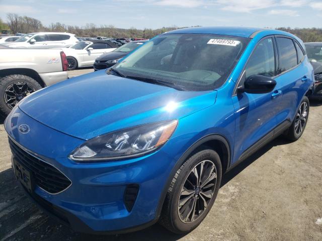 1FMCU9G69MUA22864 - 2021 FORD ESCAPE SE BLUE photo 1