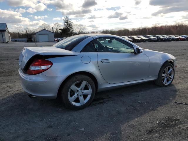 WDBWK54F07F137543 - 2007 MERCEDES-BENZ SLK 280 SILVER photo 3