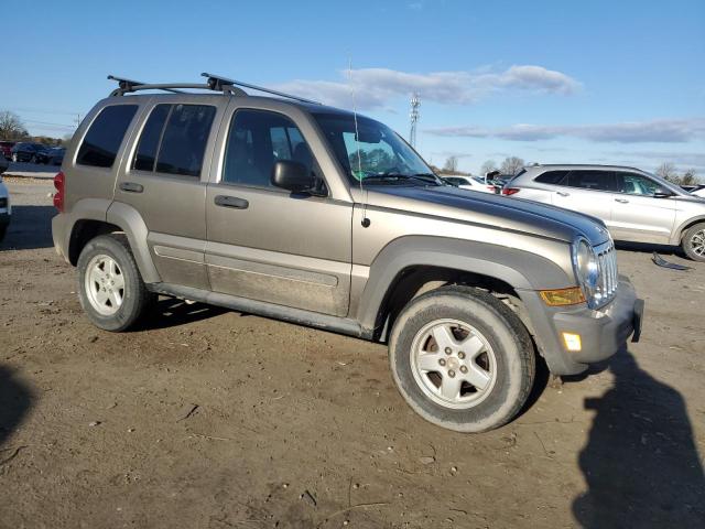 1J4GL48K37W713446 - 2007 JEEP LIBERTY SPORT BEIGE photo 4