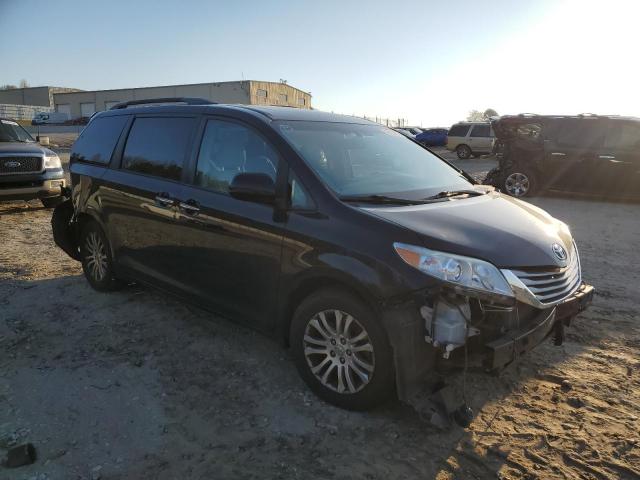 5TDYK3DC5FS582783 - 2015 TOYOTA SIENNA XLE BLACK photo 4