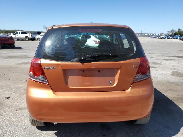 KL1TD66607B730139 - 2007 CHEVROLET AVEO BASE ORANGE photo 6