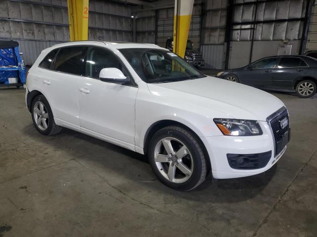 WA1LKBFP4AA032527 - 2010 AUDI Q5 PREMIUM PLUS WHITE photo 4