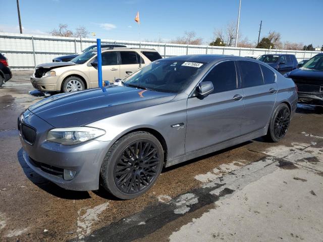 WBAFU9C57BC278211 - 2011 BMW 550 XI SILVER photo 1