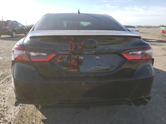 4T1G11AK8RU890914 - 2024 TOYOTA CAMRY SE NIGHT SHADE BLACK photo 6