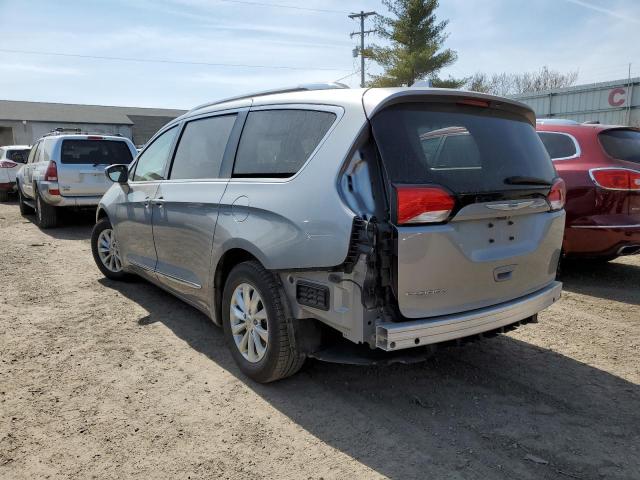 2C4RC1BG3JR189068 - 2018 CHRYSLER PACIFICA TOURING L SILVER photo 2