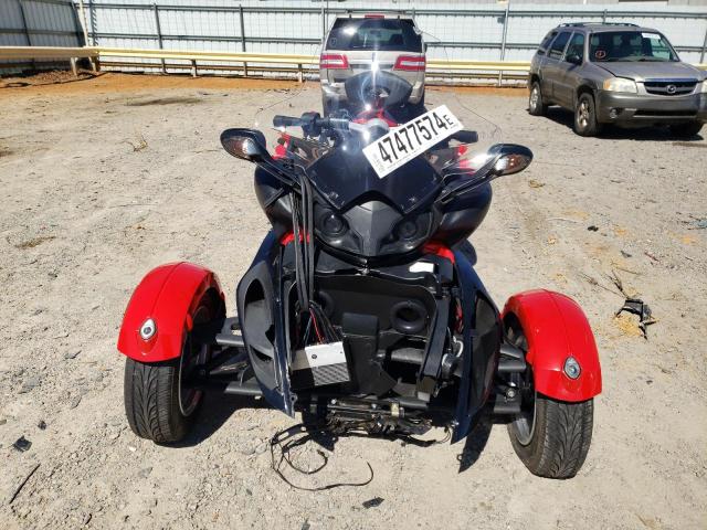 2BXJAHA109V000663 - 2009 CAN-AM SPYDER ROA RS RED photo 2