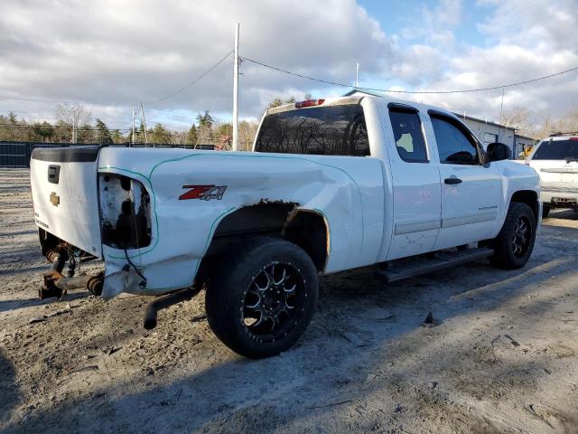 1GCEK29069Z294804 - 2009 CHEVROLET SILVERADO K1500 LT WHITE photo 3