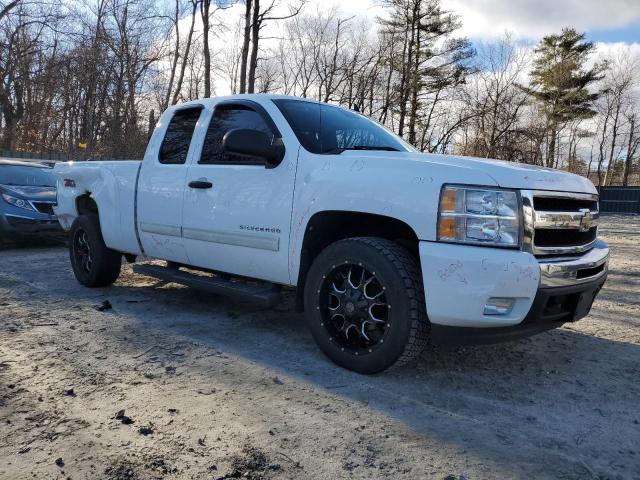 1GCEK29069Z294804 - 2009 CHEVROLET SILVERADO K1500 LT WHITE photo 4