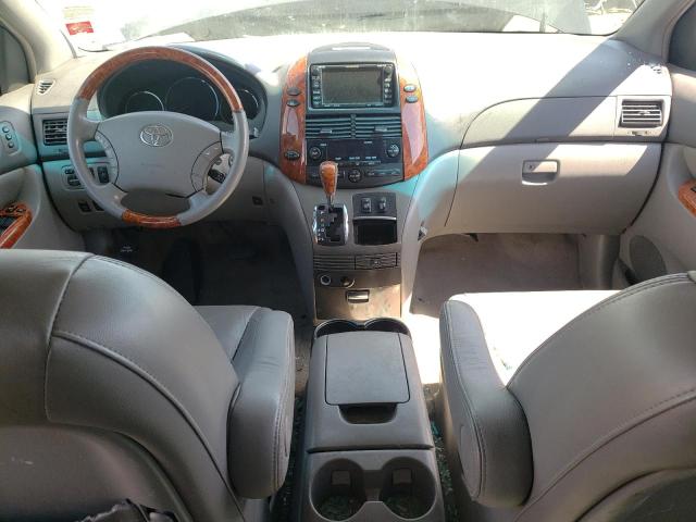 5TDZK22C88S187467 - 2008 TOYOTA SIENNA XLE BLACK photo 8