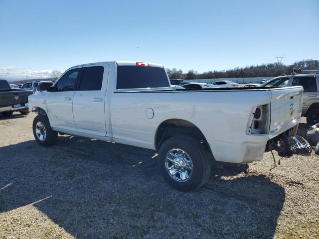 3C6UR5JL8NG297154 - 2022 RAM 2500 BIG HORN/LONE STAR WHITE photo 2