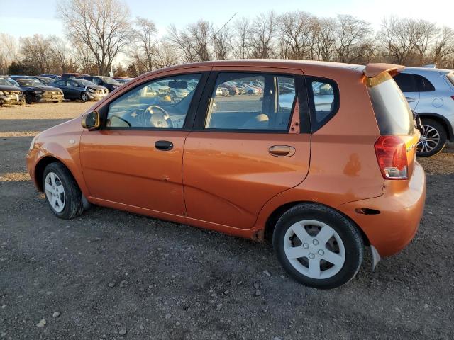 KL1TG62675B452950 - 2005 CHEVROLET AVEO LT ORANGE photo 2