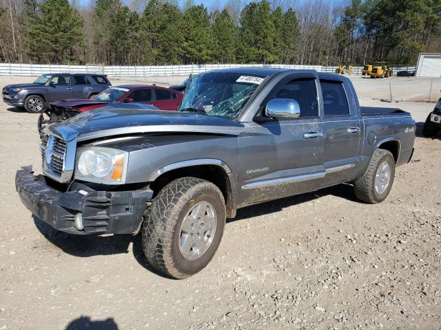 1D7HW58J26S669174 - 2006 DODGE DAKOTA QUAD LARAMIE GRAY photo 1