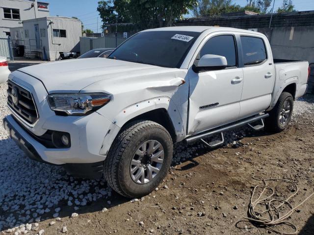 3TMAZ5CN8JM063912 - 2018 TOYOTA TACOMA DOUBLE CAB WHITE photo 1