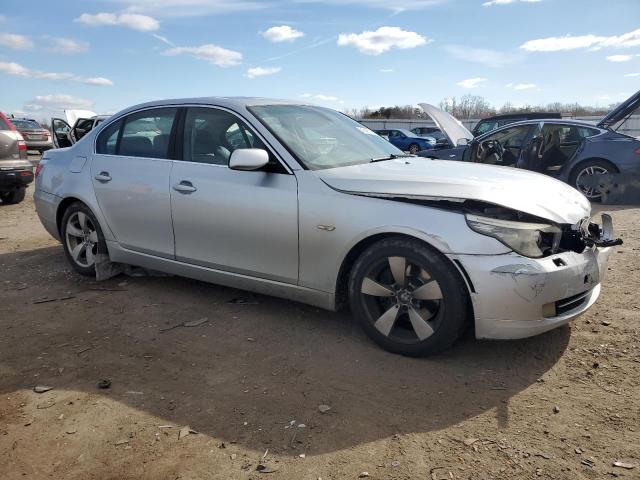 WBANU53598CT00285 - 2008 BMW 528 I SILVER photo 4