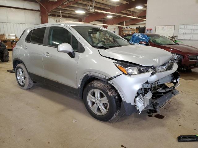 3GNCJNSB2KL367971 - 2019 CHEVROLET TRAX LS SILVER photo 4