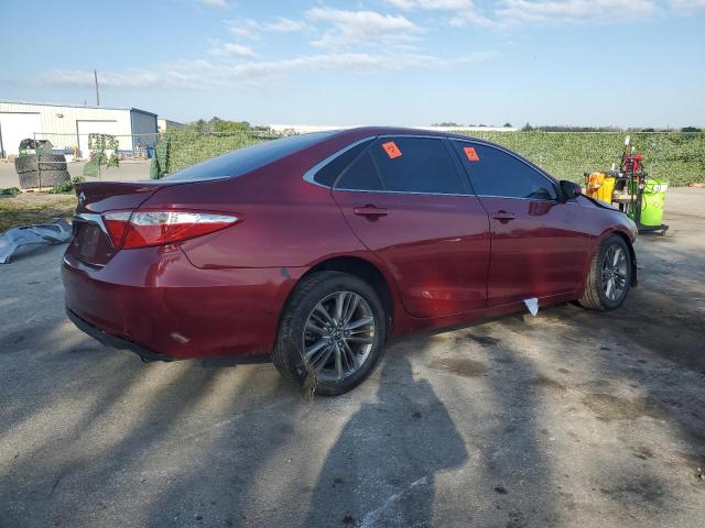 4T1BF1FK4HU762348 - 2017 TOYOTA CAMRY LE RED photo 3