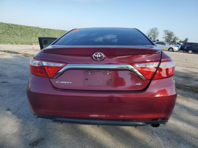 4T1BF1FK4HU762348 - 2017 TOYOTA CAMRY LE RED photo 6