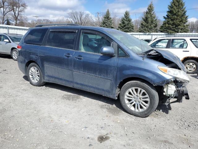 5TDYK3DCXES464520 - 2014 TOYOTA SIENNA XLE BLUE photo 4