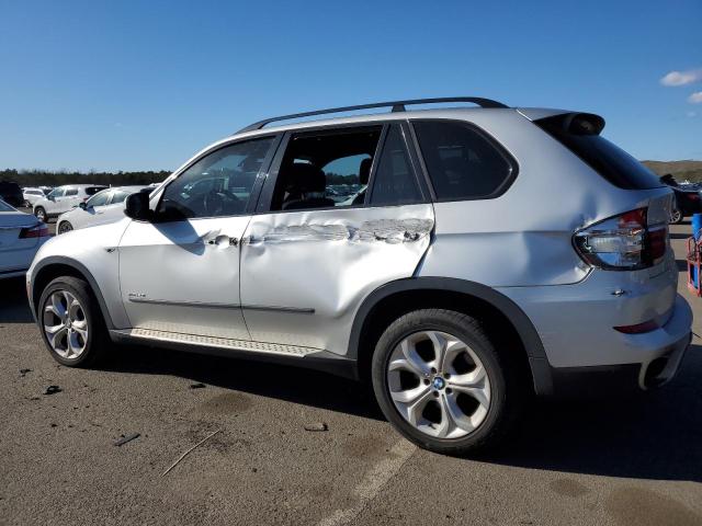 5UXZV8C55CL423530 - 2012 BMW X5 XDRIVE50I SILVER photo 2