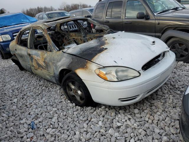 1FAHP55U64G112537 - 2004 FORD TAURUS SES WHITE photo 4