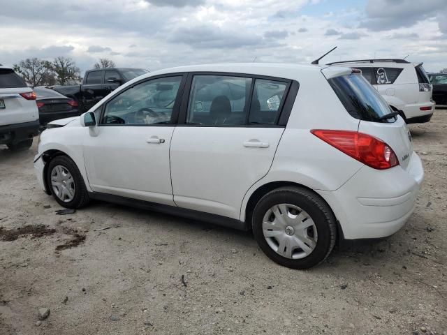 3N1BC1CP4CK236861 - 2012 NISSAN VERSA S WHITE photo 2