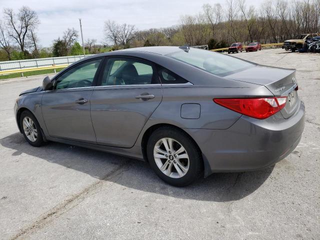 5NPEB4AC5DH774592 - 2013 HYUNDAI SONATA GLS GRAY photo 2